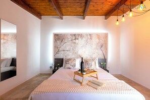 5 habitaciones, escritorio, tabla de planchar con plancha y wifi gratis 