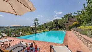 Infinity-Pool