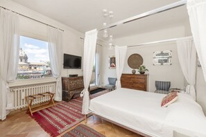 3 bedrooms, iron/ironing board, travel cot, WiFi