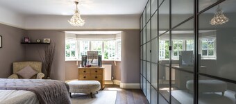 👨‍👨‍👧‍👦   Countryside Family Friendly House & Annex - completely detached