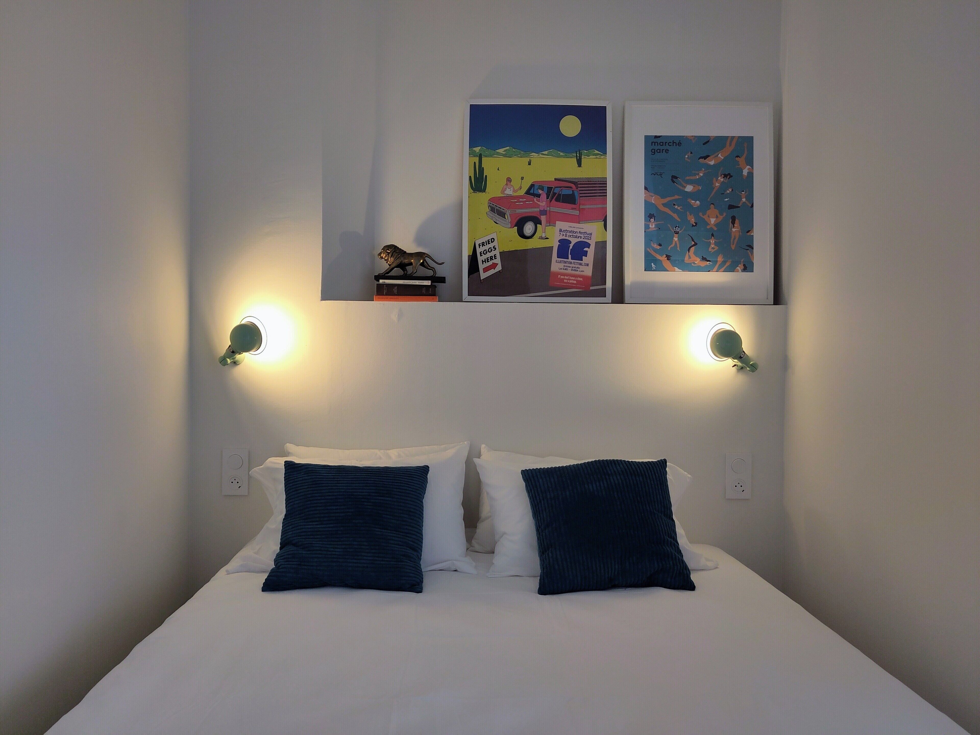 Family Room | Iron/ironing board (on request), WiFi (free), bed sheets
