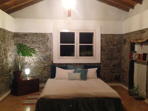 2 bedrooms, desk, WiFi, bed sheets - CASA AURA sunshine over the sea (Hermigua la gomera)