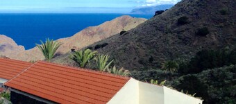 CASA AURA sol sobre el mar