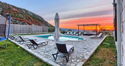 Villa Pave Hilltop - six bedroom, pool, jacuzzi, for up to 16 by MyWaycation