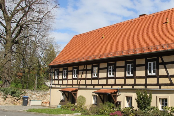Eingang zur FEWO mit Stellplatz