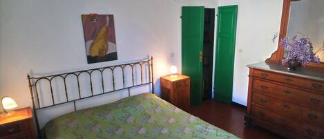 1 bedroom, iron/ironing board, WiFi