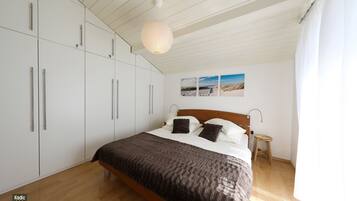 2 chambres, bureau, système d’insonorisation, accès au Wi-Fi (inclus)