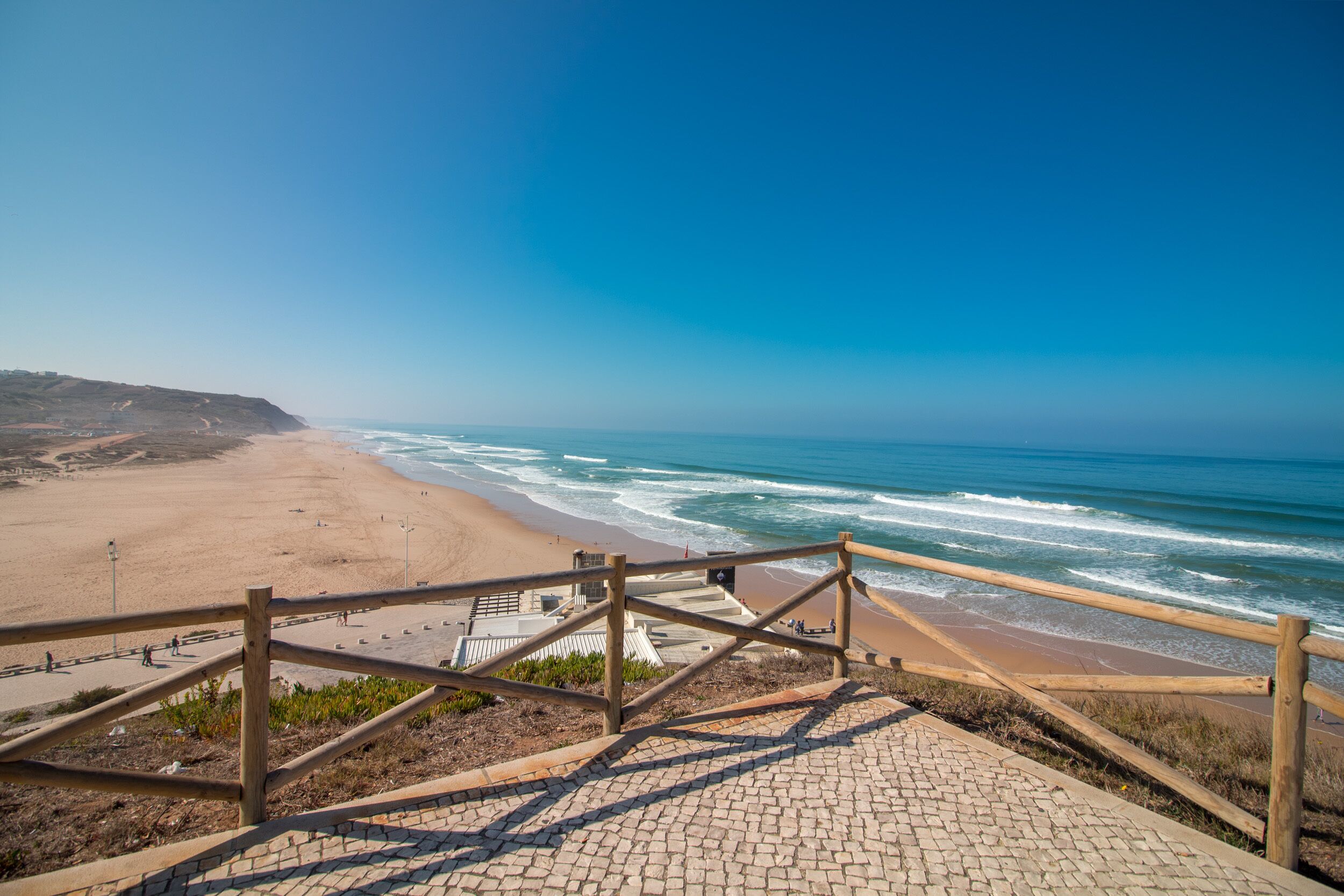 ビーチ、サンラウ  ンジャー