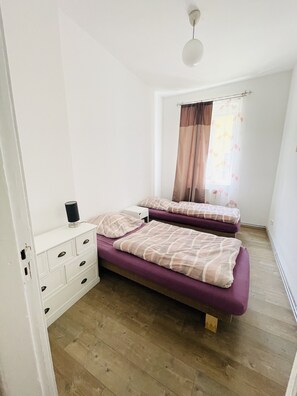 2 habitaciones, wifi gratis y ropa de cama 