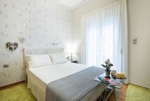 1 bedroom, iron/ironing board, travel crib, free WiFi