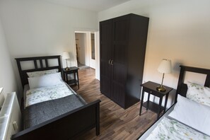 3 多间卧室、熨斗/熨衣板、WiFi、床单