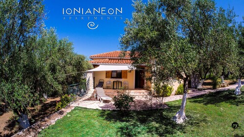 Idyllic gem, surrounded by olive groves, close to the sea.