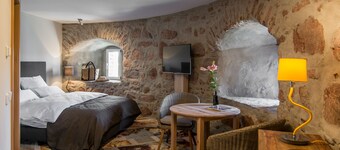 Tower room apartment - ideal for families with older children or two couples