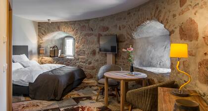 Tower room apartment - ideal for families with older children or two couples