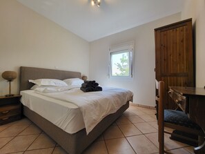 2 間睡房、熨斗/熨衫板、Wi-Fi、床單