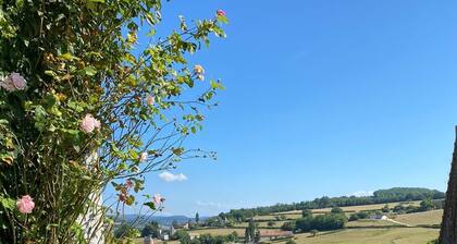 Stylish living in the village square with a large terrace overlooking the Morvan