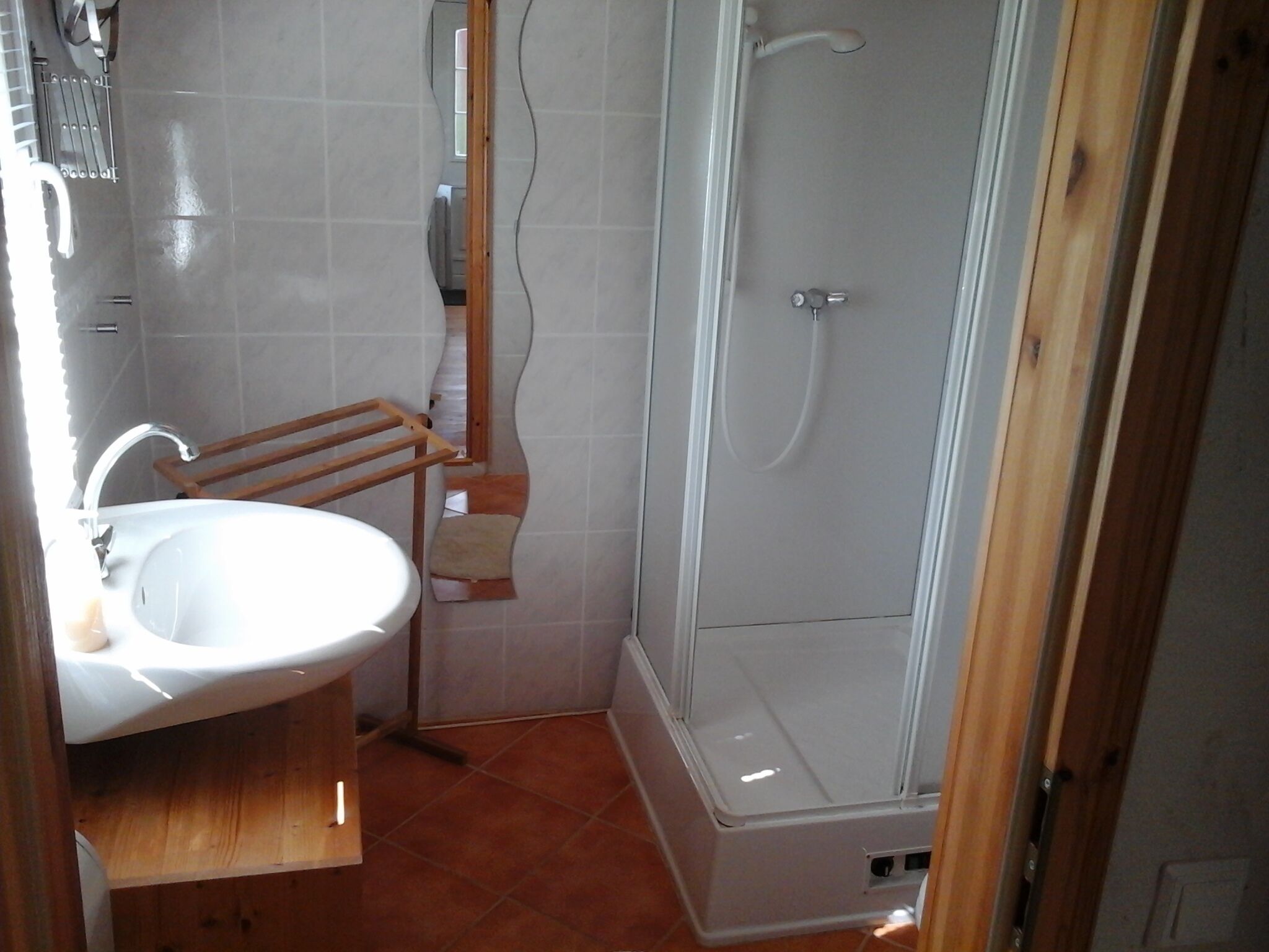 Dusche, Handtücher, Seife, Toilettenpapier