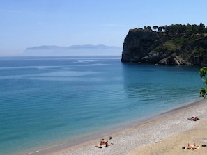 Sun-loungers