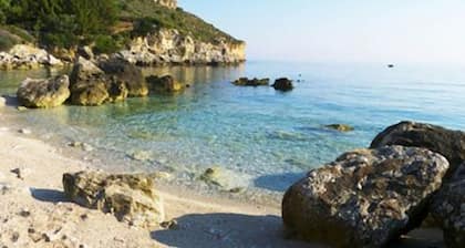 Villa Katiuscia with private pool, garden, near the beach, wifi free.