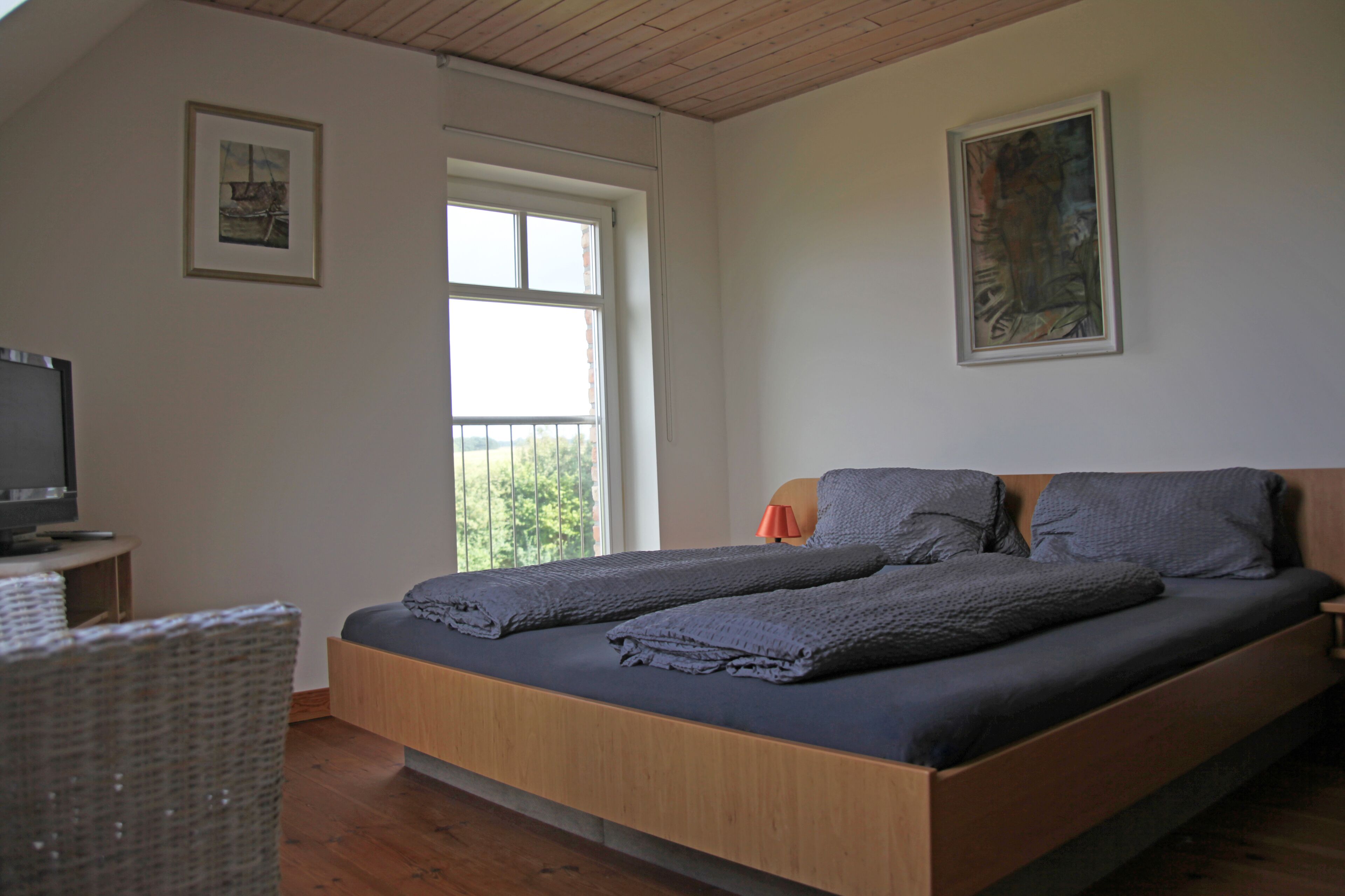 4 slaapkamers, reisbedje, gratis wifi, beddengoed