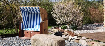 A lot of space and rest between beach and nature