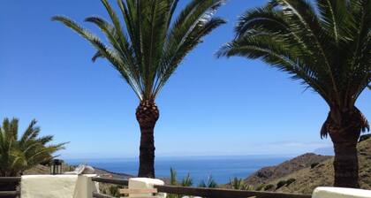 Casa CASA ALOHA Palm oasis over the sea in the nature reserve in La Gomera