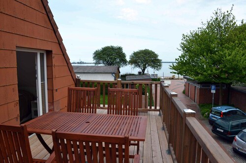 Comfortable vacation home in a prime location - directly on the Eckernförde town beach