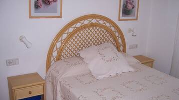 3 bedrooms, iron/ironing board, travel crib, free WiFi