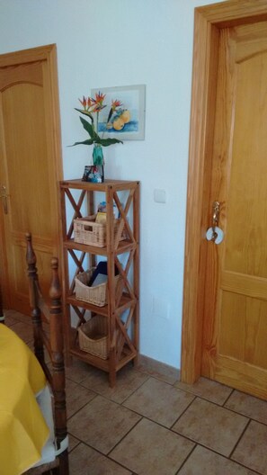 3 chambres, fer et planche à repasser, lit parapluie, Wi-Fi gratuit