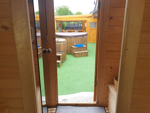 Bungalow at Heeder See with sauna, bath tub, plunge pool, 8 pers., Wi-Fi, 