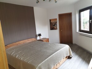 2 bedrooms, iron/ironing board, WiFi - Bungalow at Heeder See with sauna, bath tub, plunge pool, 8 pers., Wi-Fi,  (Heede)