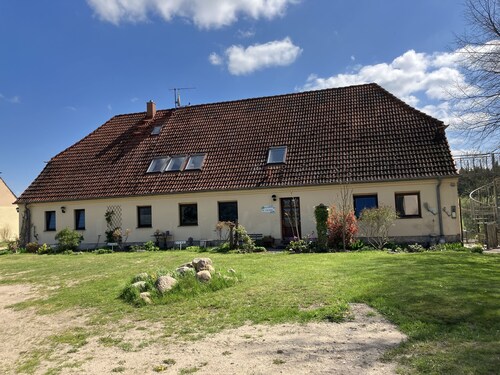 Ruhige, große Ferienwohnung mit 92 m2 zu vermieten