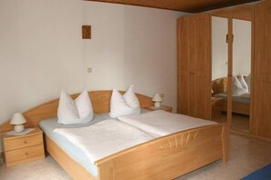 2 habitaciones, wifi gratis y ropa de cama