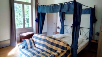 6 habitaciones, wifi y ropa de cama