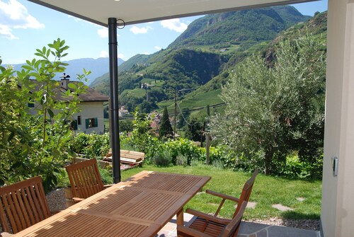 Messnerhof winery, lovingly furnished, on the outskirts of Bolzano