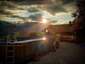 Bain à remous extérieur