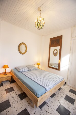 2 Schlafzimmer, Bügeleisen/Bügelbrett, WLAN, Bettwäsche