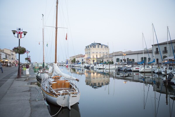 Marina - Enjoy the south of France (Marseillan)