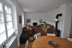 TV, fireplace, DVD player, books - Vacation home for families or friends, dogs welcome (Cochem)