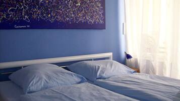 1 bedroom, desk, iron/ironing board, free WiFi