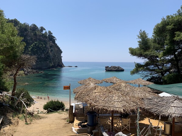 On the beach, sun-loungers, beach towels - Stylish duplex with a breathtaking view over the Ionian Sea (Loutsa)