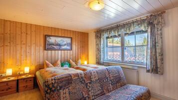 1 chambre, fer et planche à repasser, lit parapluie, Wi-Fi gratuit