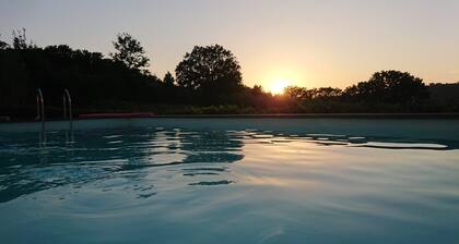 Familienfreundliches, komfortables Ferienhaus mit Privatpool in Meernähe