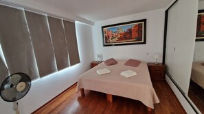 1 Schlafzimmer, Bügeleisen/Bügelbrett, kostenloses WLAN, Bettwäsche