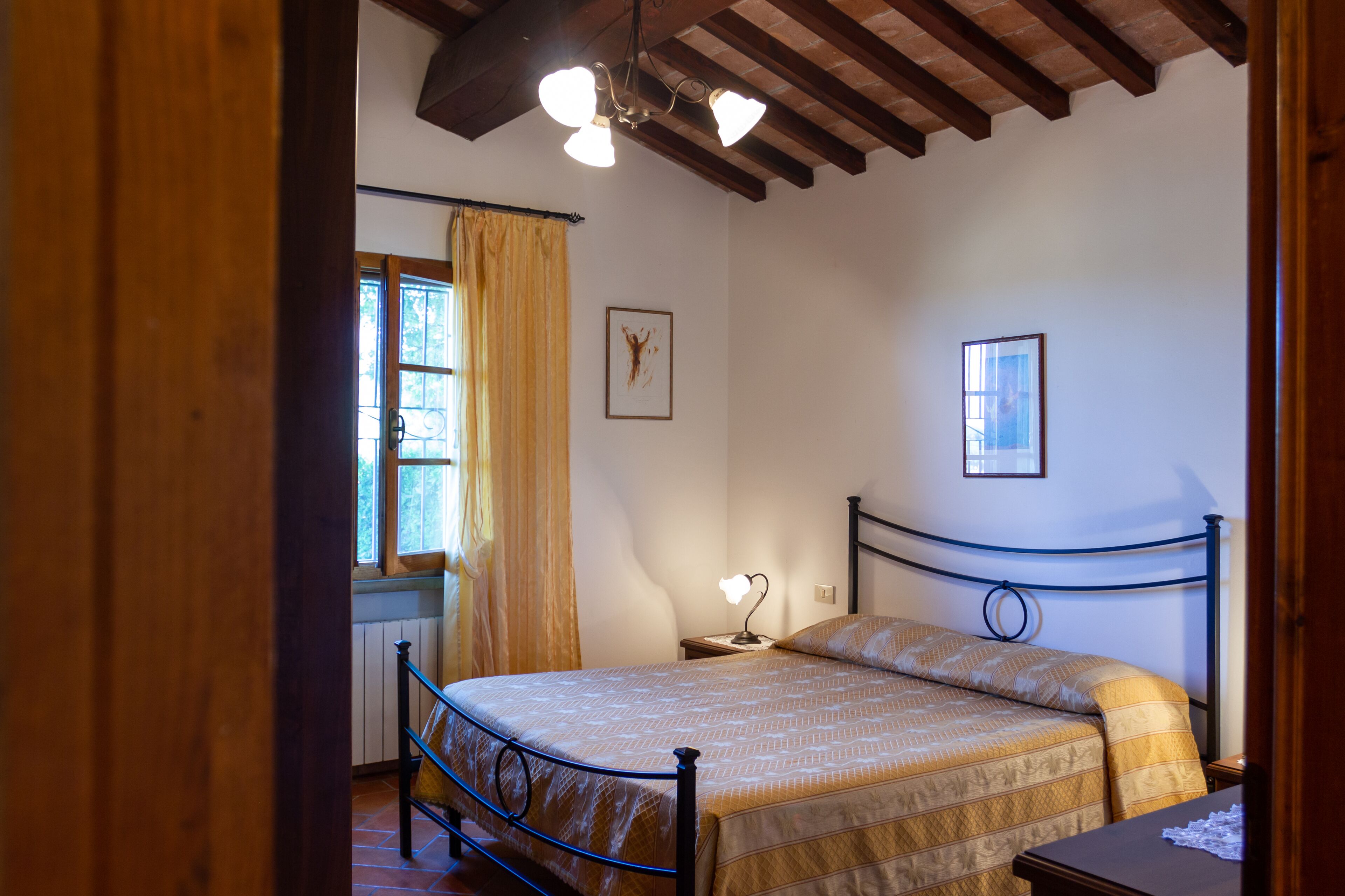 2 Schlafzimmer, Zimmersafe, Bügeleisen/Bügelbrett, Reisekinderbett