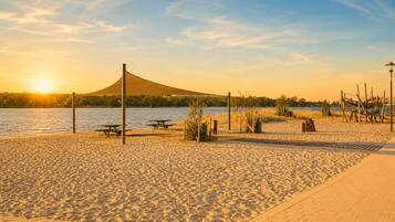 Am Strand, Liegestühle