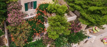 Villa located directly at the sea