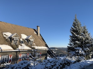 Exterior - Large cozy apartment centrally in Winterberg with panoramic views (Winterberg)