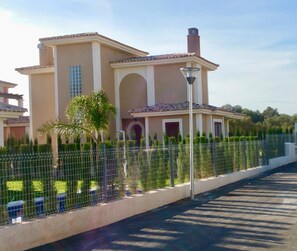 Exterior
