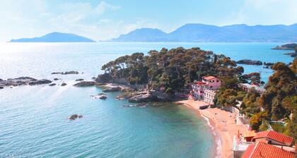 Emplacement de rĂȘve avec vue panoramique prĂšs des Cinque Terre